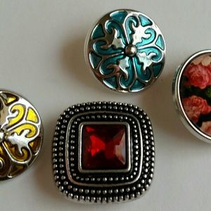 18 mm Snap Button Charms (4)